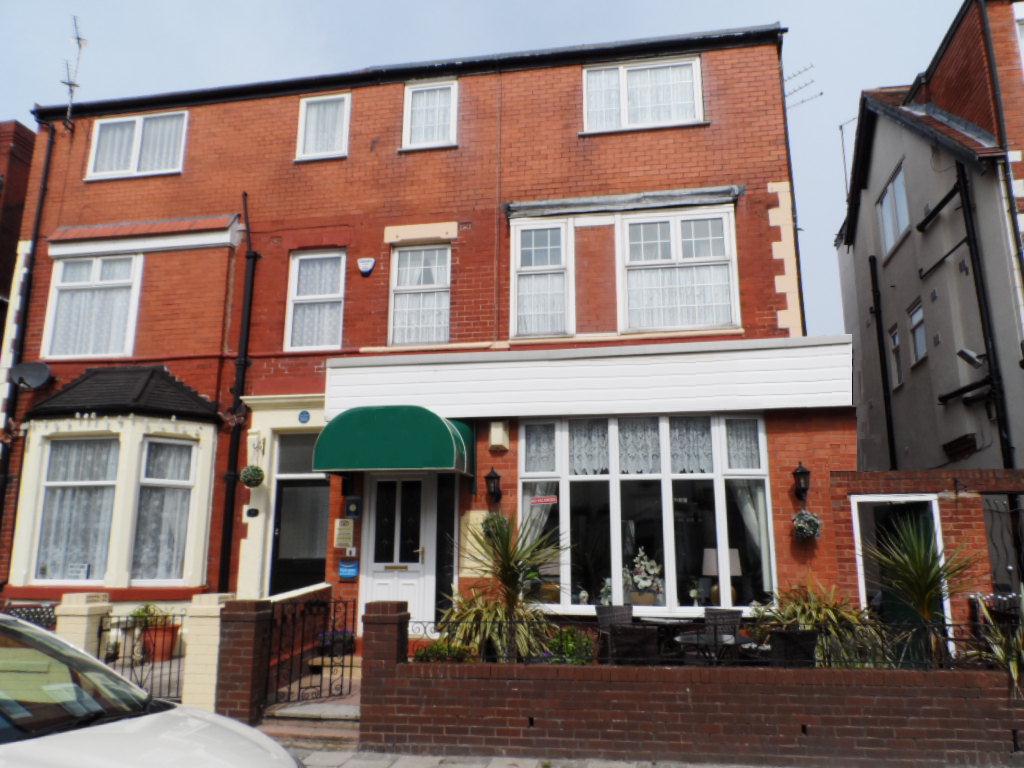 Palatine Road, BLACKPOOL, FY1 4BY Broomheads Estate Agent