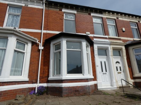 Layton Road, Blackpool, FY3 8HH